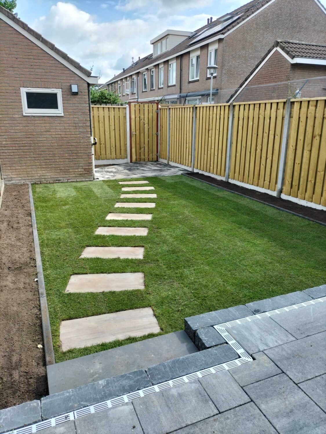 Aanleg achtertuin allgroen (9)