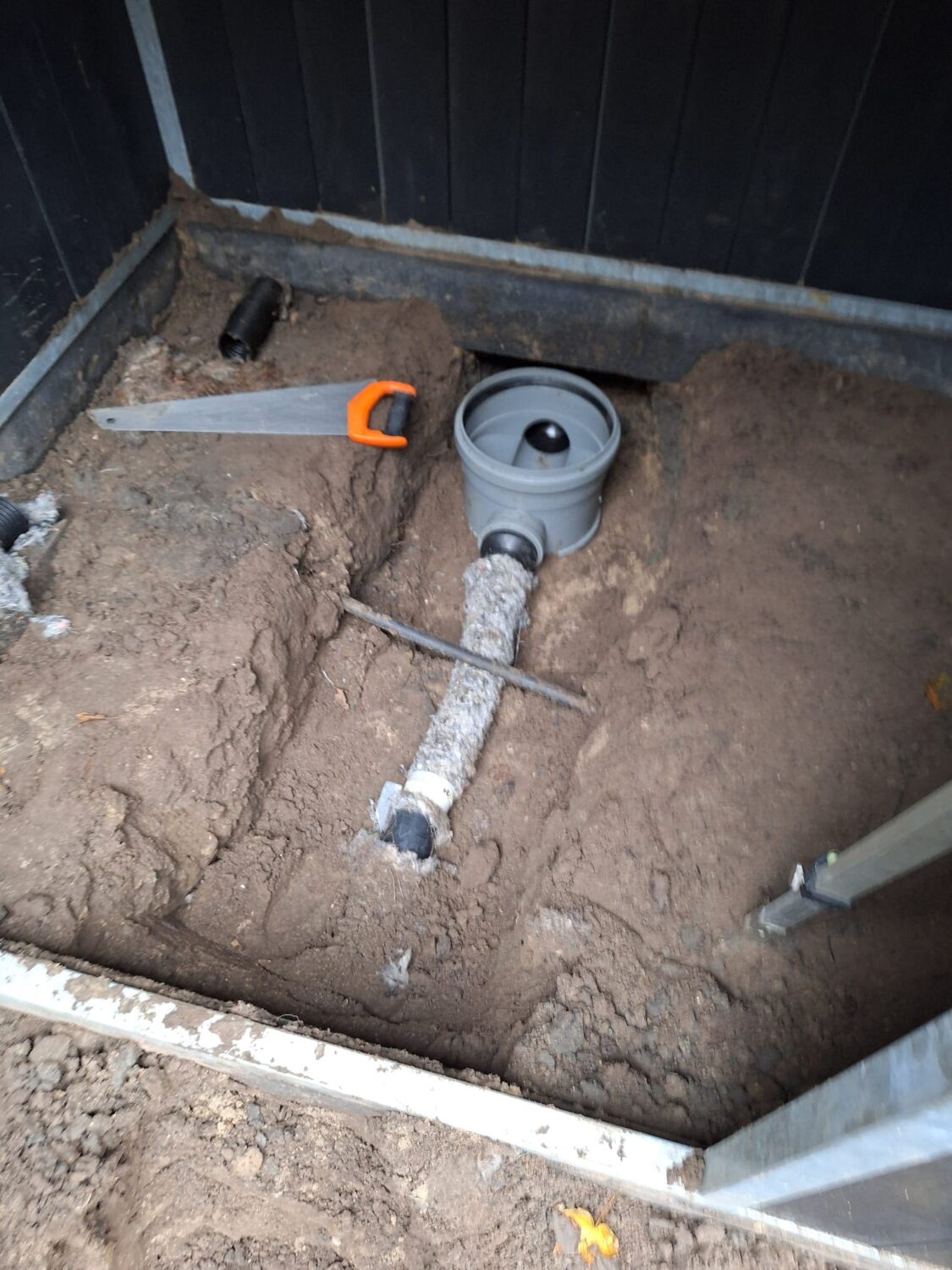 Aanleg honden kunstgras Louterbloemen (1)