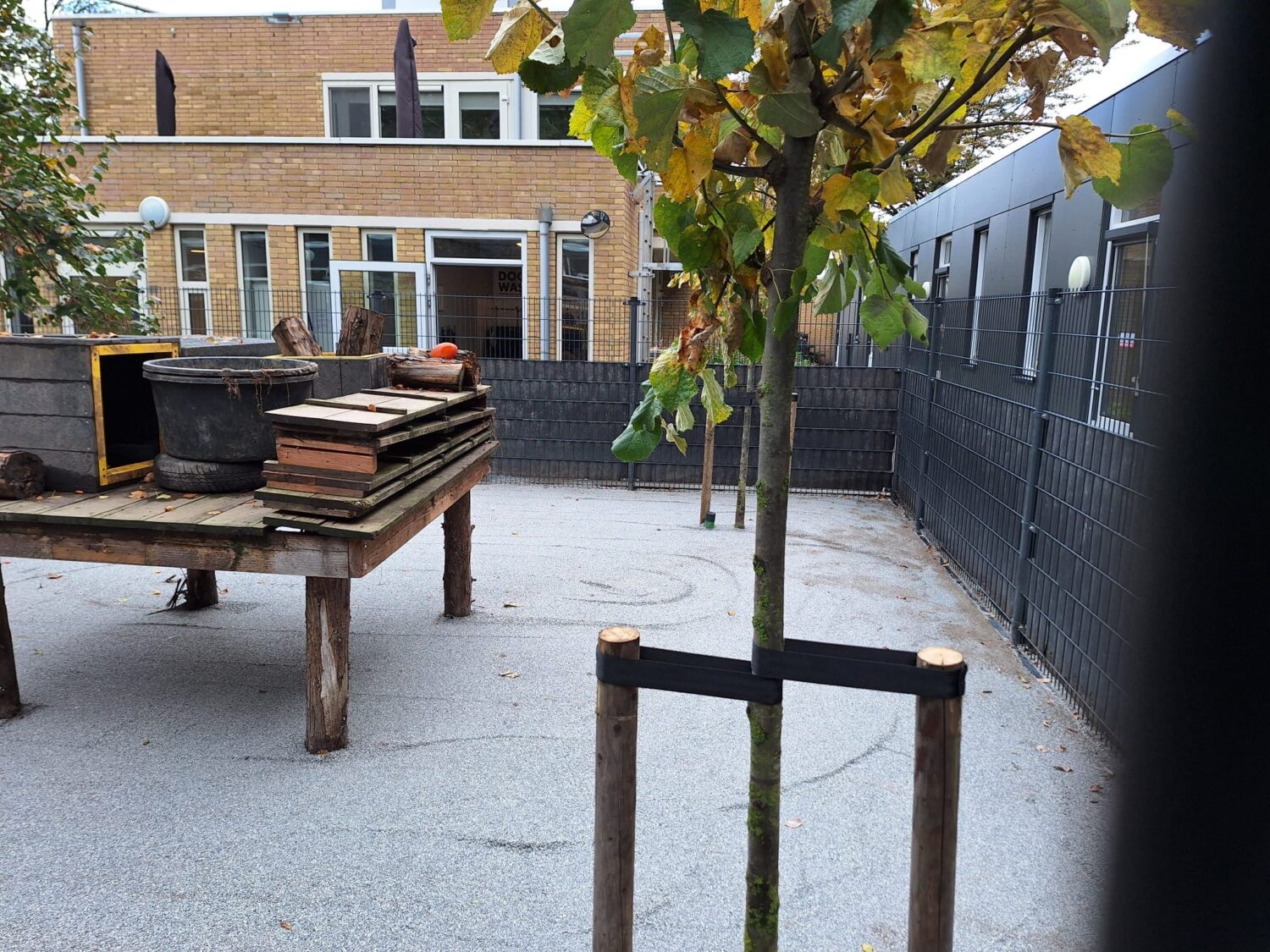 Aanleg honden kunstgras Louterbloemen (12)