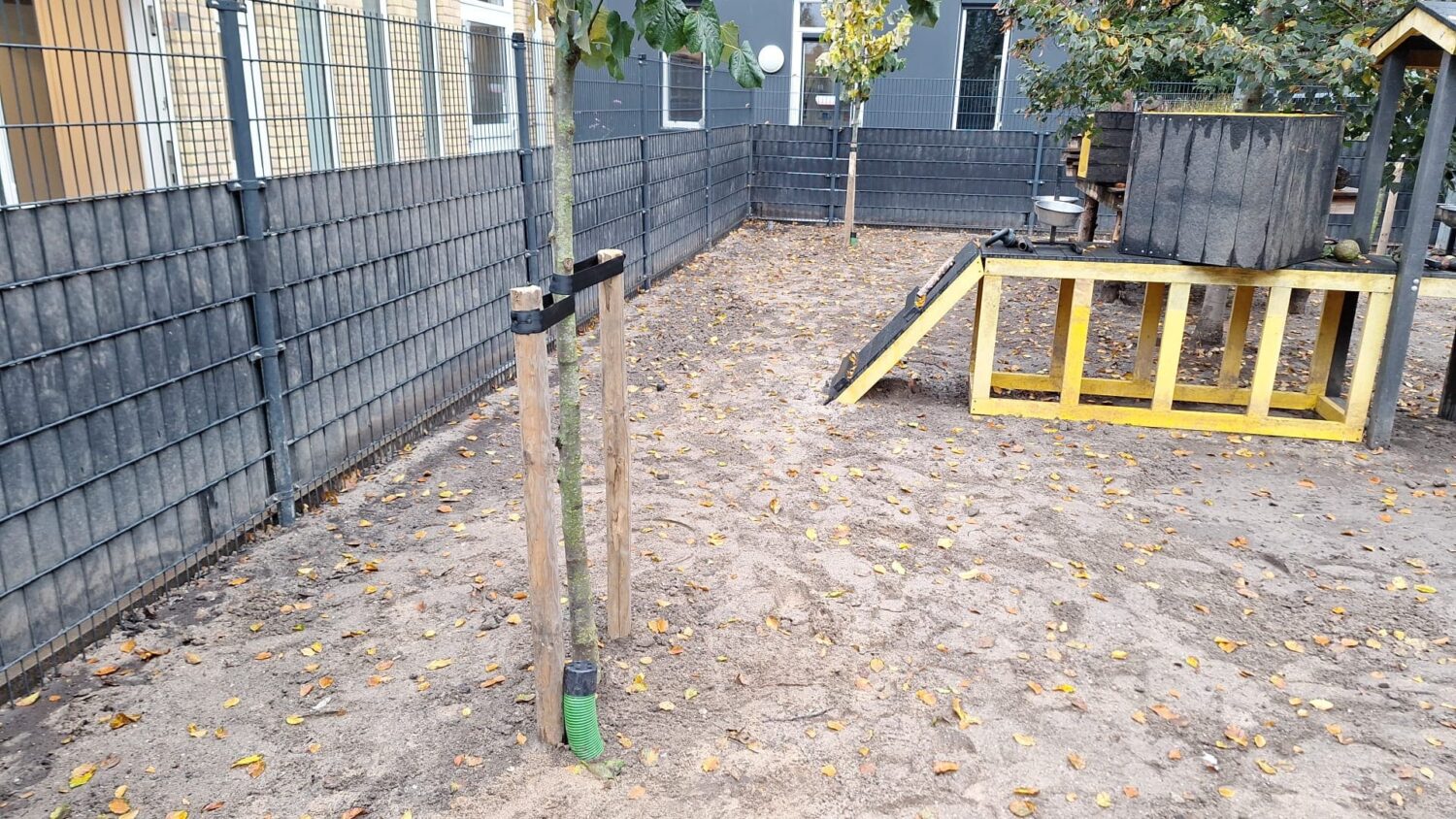 Aanleg honden kunstgras Louterbloemen (2)