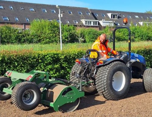Reconstructie grasveld hondenspeelplaats in Papendrecht